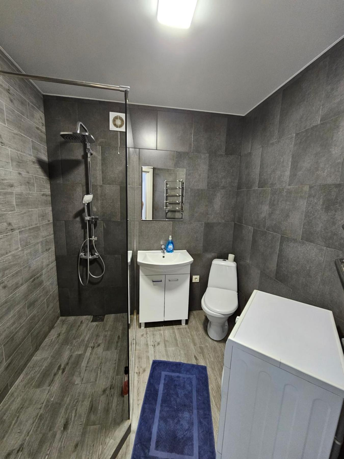 Жк Яровиця Lutsk Ngoại thất bức ảnh